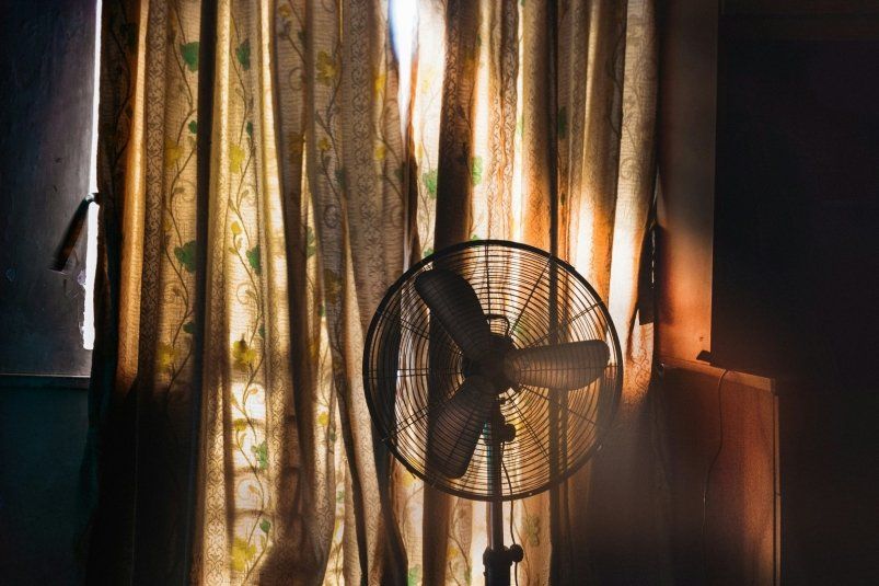 Как пережить жару без кондиционера: 5 простых советов Как пережить жару без кондиционера: 5 простых советов