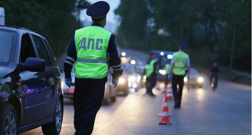 С июня автомобилистам стоит быть осторожнее: вождение в очках может привести к проблемам С июня автомобилистам стоит быть осторожнее: вождение в очках может привести к проблемам