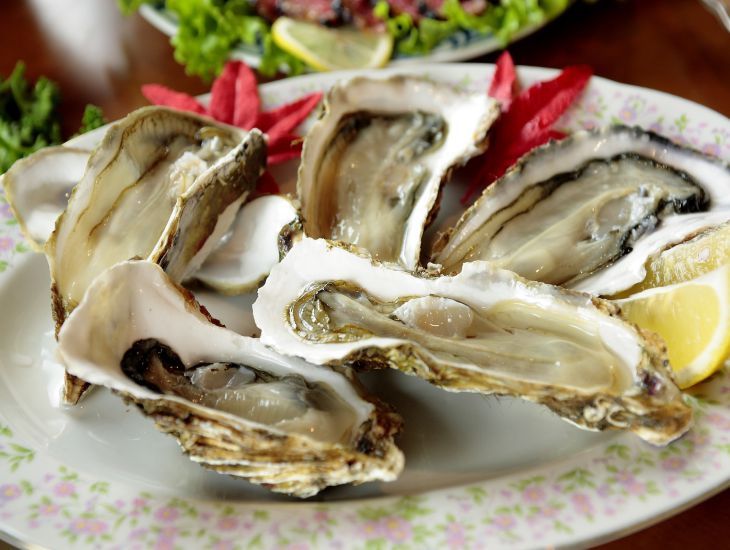 Устрицы: вкусный деликатес с незаменимыми преимуществами для здоровья Устрицы: вкусный деликатес с незаменимыми преимуществами для здоровья