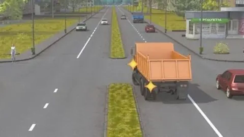 Пешеходы на перекрёстке: кто должен уступить? Пешеходы на перекрёстке: кто должен уступить?