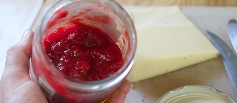 Быстрое клубничное варенье: сохраняем яркость и вкус за 15 минут Быстрое клубничное варенье: сохраняем яркость и вкус за 15 минут