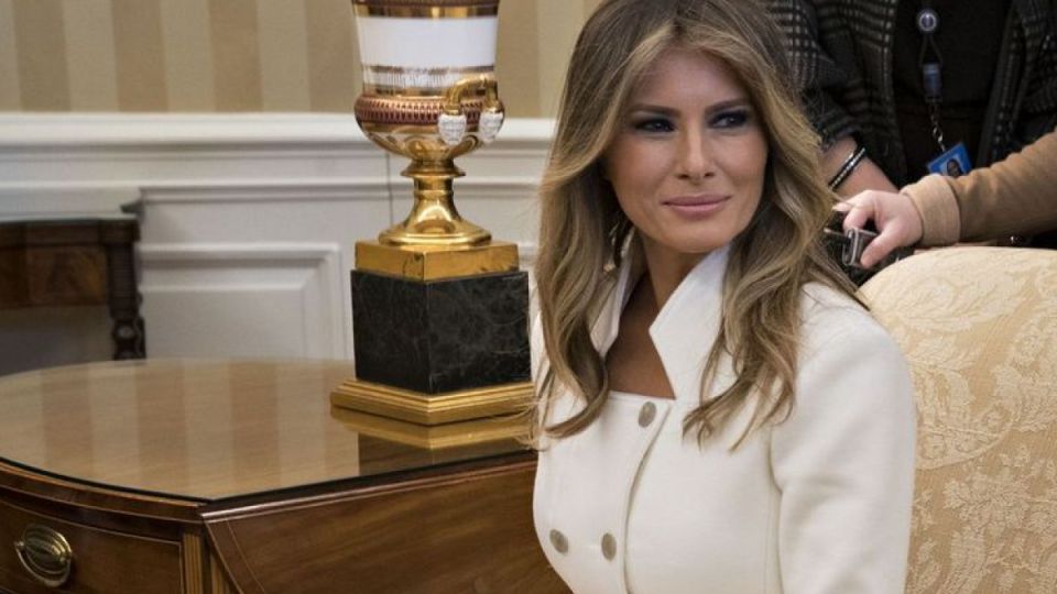 Мелания Трамп и магия белого: разгадка её любимого цвета Мелания Трамп и магия белого: разгадка её любимого цвета