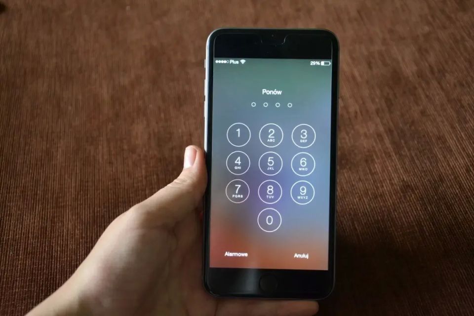 Смартфоны с ограничениями: новые правила для производителей в России