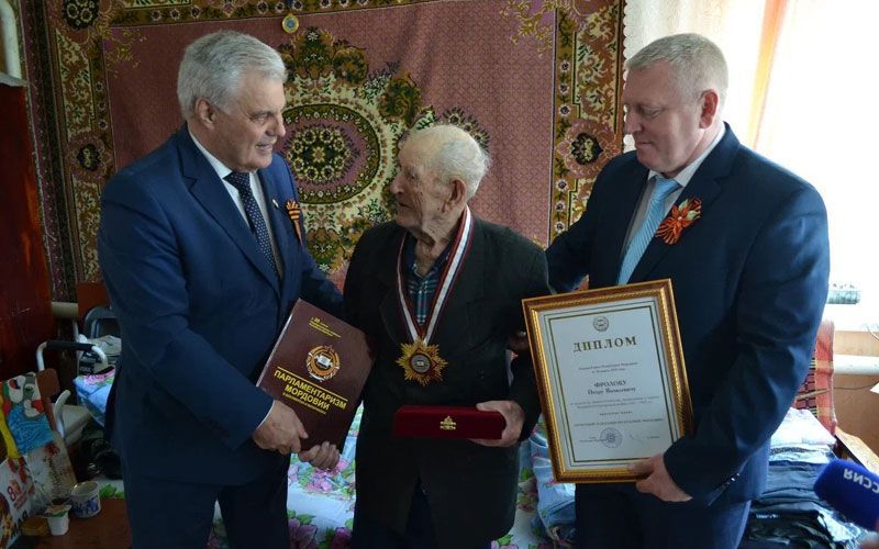 Ветераны Великой Отечественной получили звание Почетных граждан Мордовии Ветераны Великой Отечественной получили звание Почетных граждан Мордовии