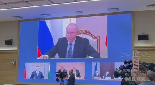 Путин признался, что не всегда ездит по Москве в кортеже с мигалками, бывает «по-тихому» и видит, что происходит с доставкой в городе