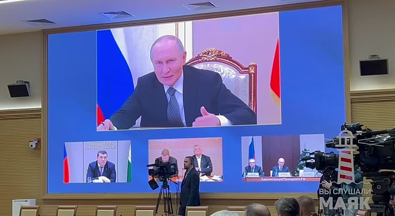 Ответственность за принятие конкретного решения должна лежать на конкретном человеке и ссылка, что это подсказал искусственный интеллект не должна приниматься