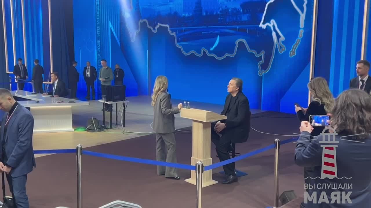 Константин Львович временно занял жердочку Дмитрия Сергеевича